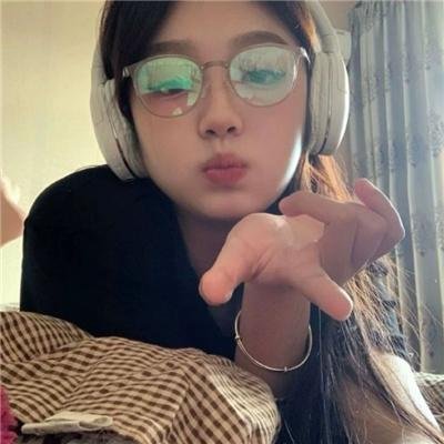 普通爱情小故事 封面